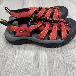Keen Newport H2 Closed Toe Waterproof Sandal Red Orange Womens Size 7.5-8.5